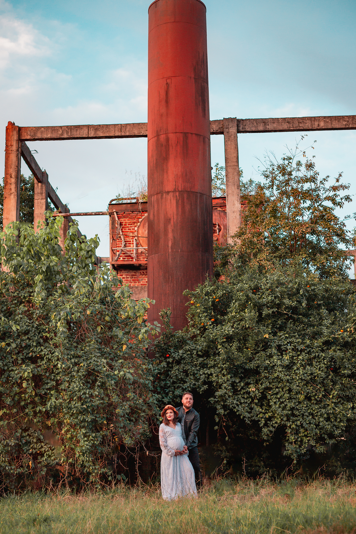 ensaio gestante em usina abandonada