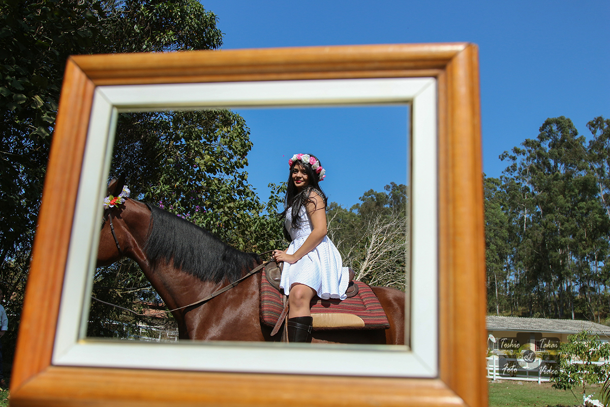 Um lindo dia de sol para fotografar a linda Giovanna