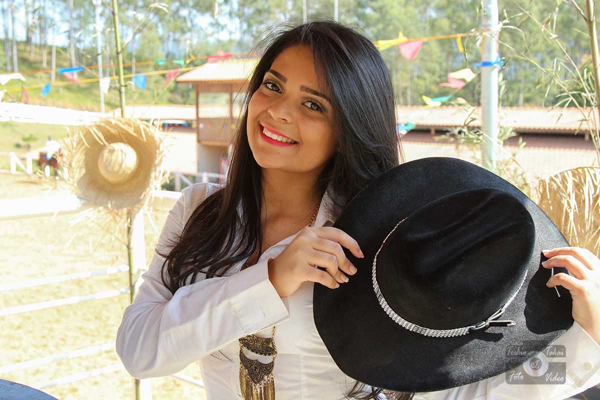 Um lindo dia de sol para fotografar a linda Giovanna