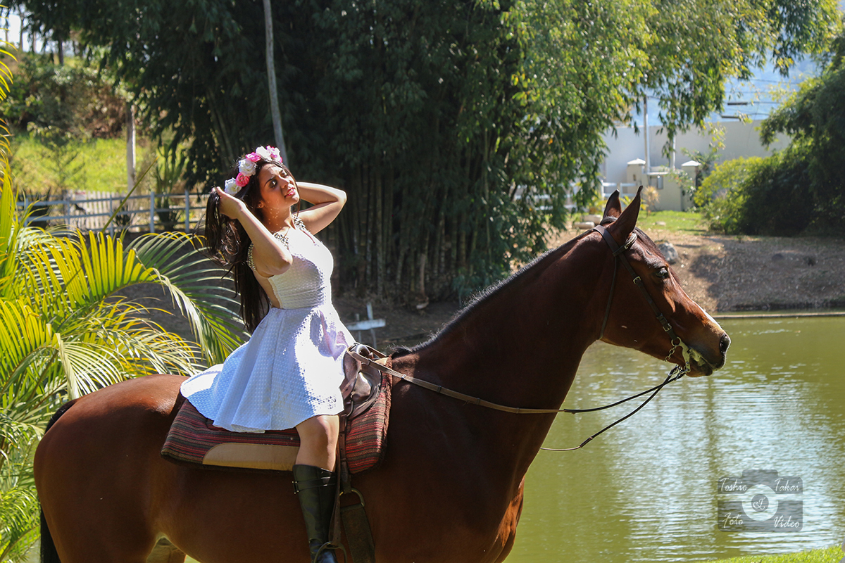 Um lindo dia de sol para fotografar a linda Giovanna