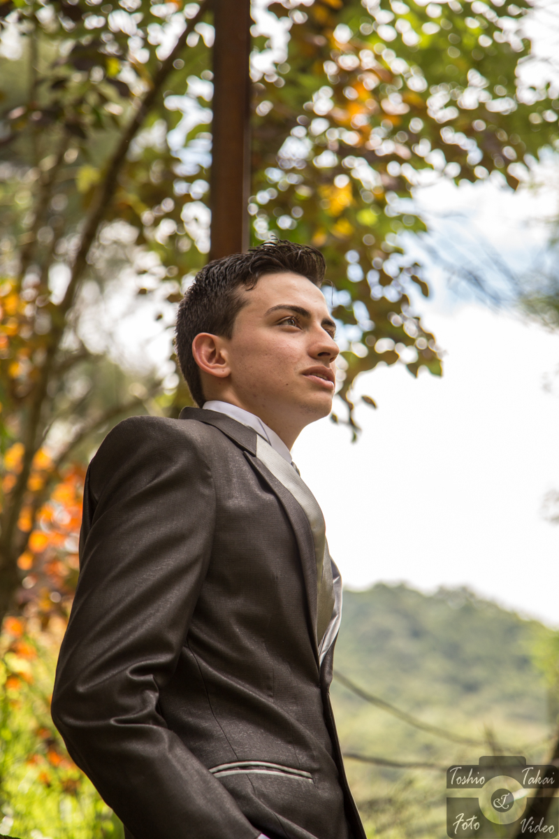 Noivo a espera do momento