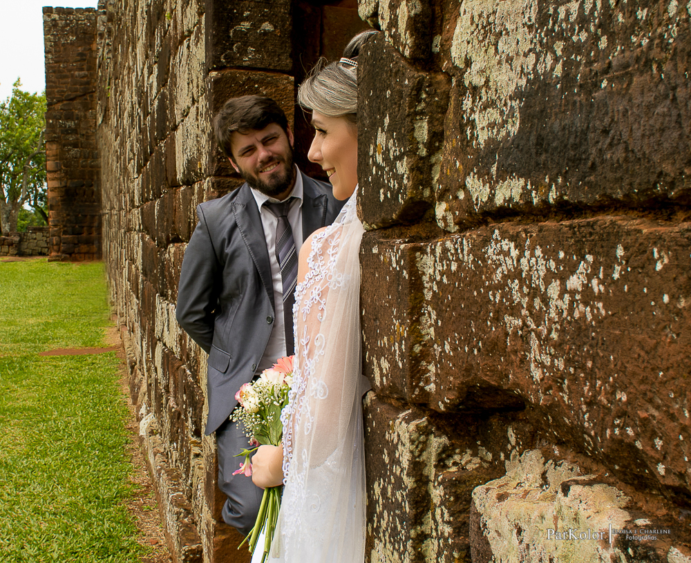 Parkolor fotografias
Gravataí, Glorinha, Santo Antônio
casamento, evento, ensaio, vestido de noiva rodado, crooped de renda, véu,céu azul, pasisagem,dança dos noivos, buque de flores, filmagem, clipe, drone, foto
