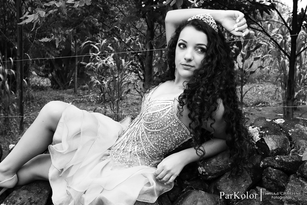 Parkolor fotografias
Gravataí, Glorinha, Santo Antônio
15 anos, ensaio externo, morro da borrucia, vestido azul, look com short, crooped branco, make, cachoeira, pedras, vestido rose, fumaça colorida, balanço de flores, paisagem, filmagem, drone, foto