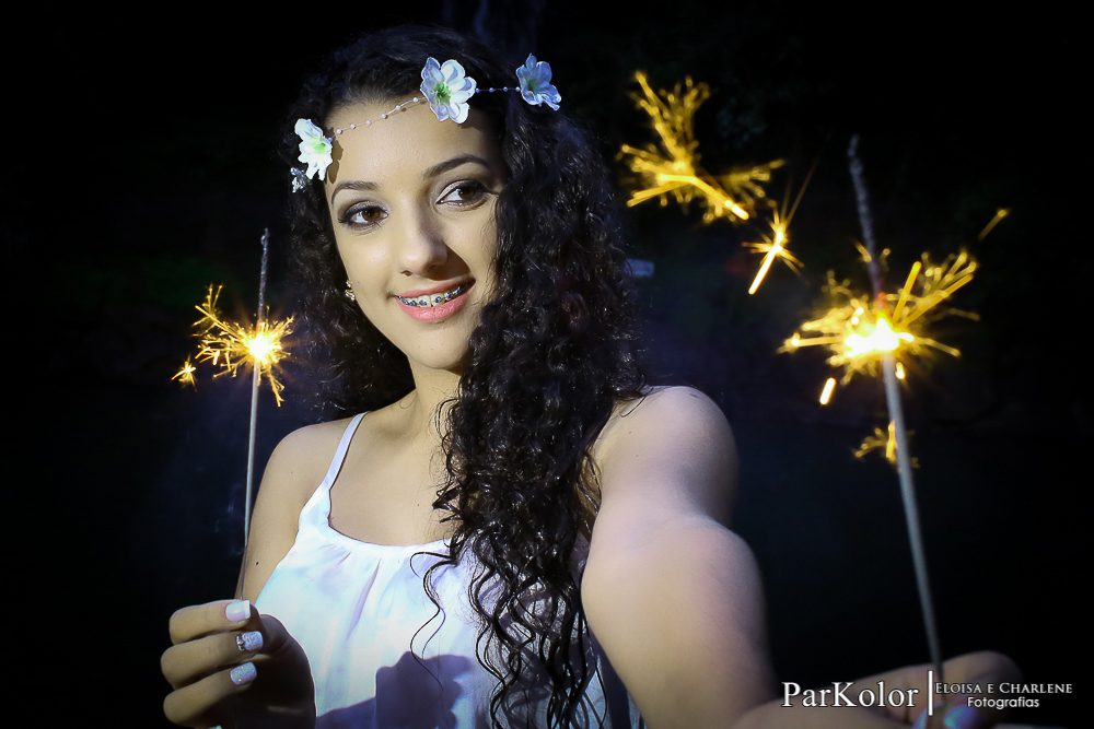 Parkolor fotografias
Gravataí, Glorinha, Santo Antônio
15 anos, ensaio externo, morro da borrucia, vestido azul, look com short, crooped branco, make, cachoeira, pedras, vestido rose, fumaça colorida, balanço de flores, paisagem, filmagem, drone, foto