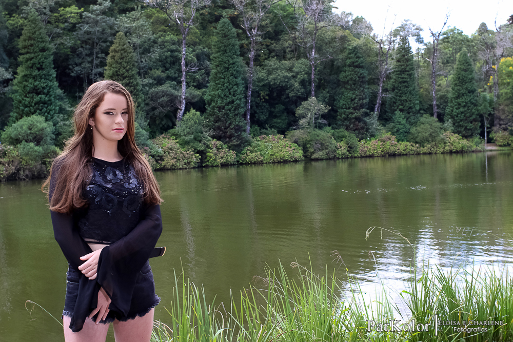 Fran_Externa_ Serra Gaúcha_Gramado_Linda_Make_Fotos_Parkolor_Ensaio_15th_Festa_Lago Negro_Pedalinho_Menina_Mulher
