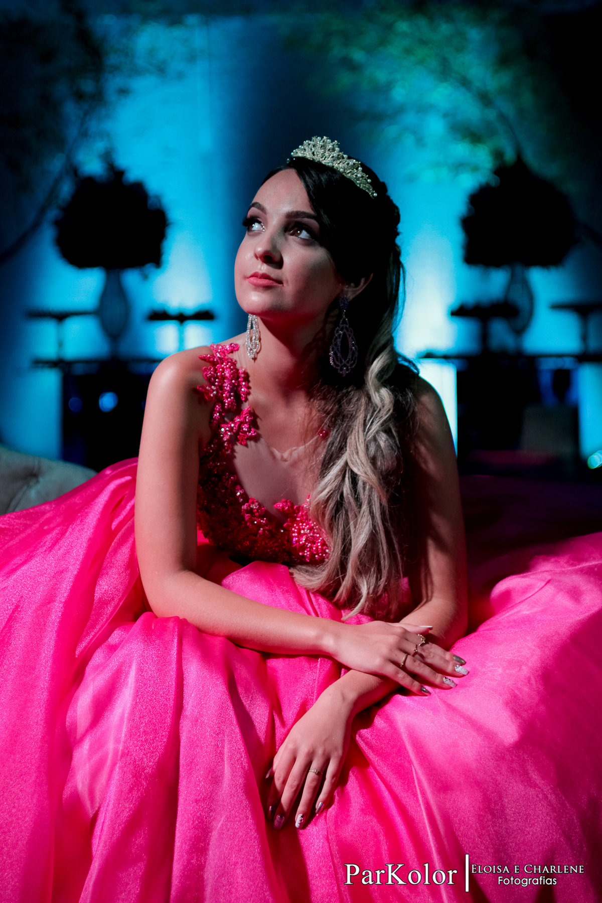 Parkolor fotografias
Gravataí, Glorinha, Santo Antônio
15 anos,festa de 15 anos, decoração,
vestidos rosa rodado com renda e pedras brilhosas,salão de beleza, família completa, dj, pista de dança, homenagem, ternos, vestidos, filmagem, drone, foto