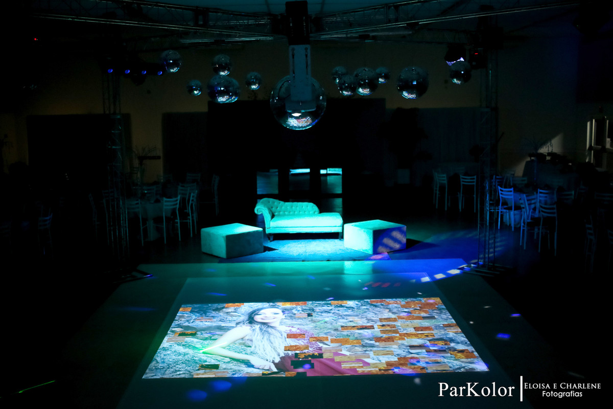 Parkolor fotografias
Gravataí, Glorinha, Santo Antônio
15 anos,festa de 15 anos, decoração,
vestidos rosa rodado com renda e pedras brilhosas, família completa, dj, pista de dança, homenagem, ternos, vestidos, filmagem, drone, foto