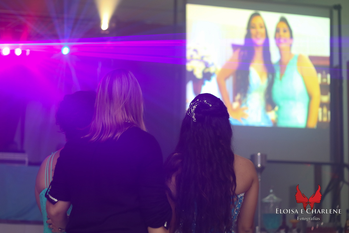 Parkolor fotografias
Gravataí, Glorinha, Santo Antônio
15 anos,festa de 15 anos, decoração,
vestidos azul rodado, família completa, padrinhos, madrinha, homenagem, ternos, vestidos, filmagem, drone, foto