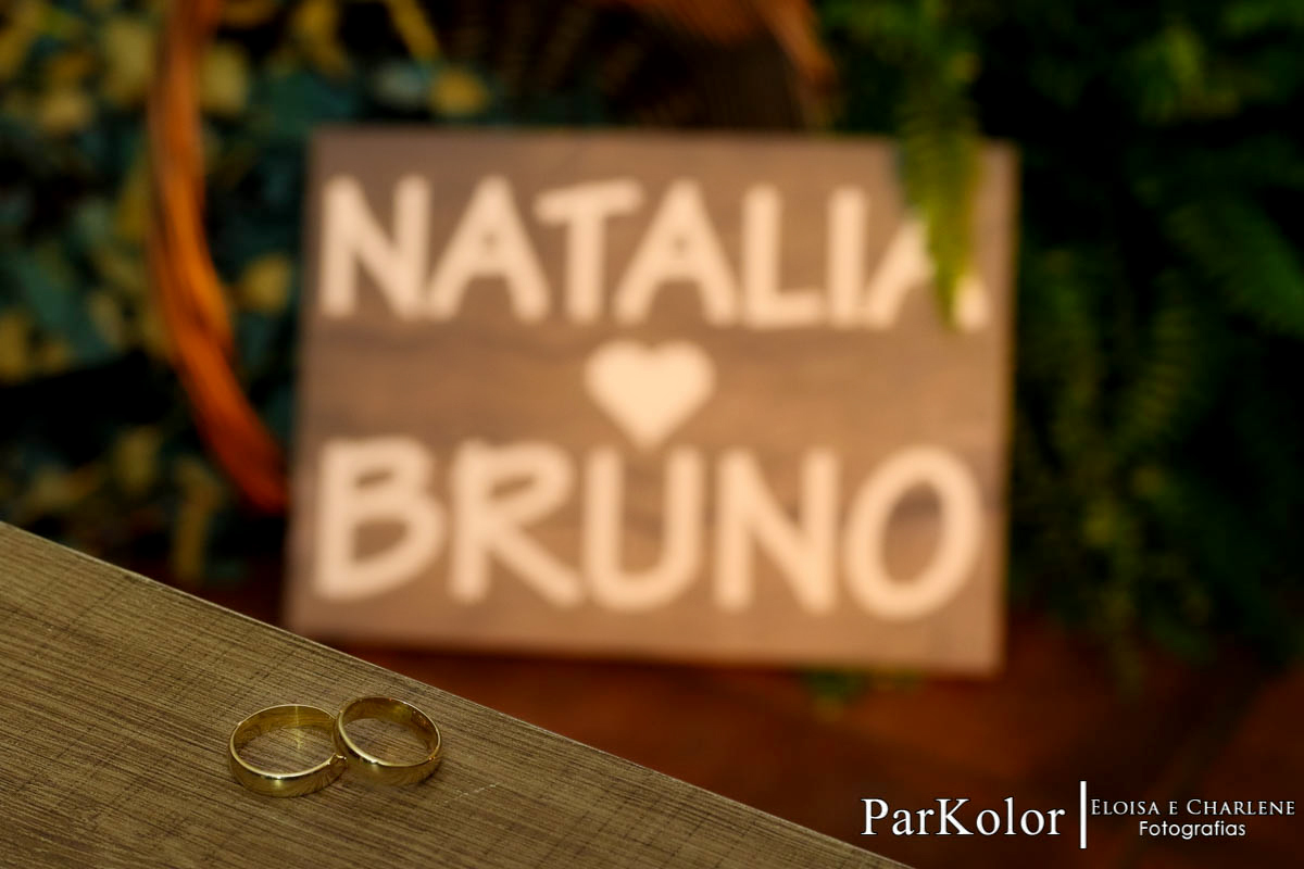 Parkolor fotografias
Gravataí, Glorinha, Santo Antônio
casamento, evento, vestido de noiva rodado, beijo na barriga, decoração, família completa, mãe,pai, padrinhos, madrinha, irmã, ternos, vestidos, filmagem, drone, foto