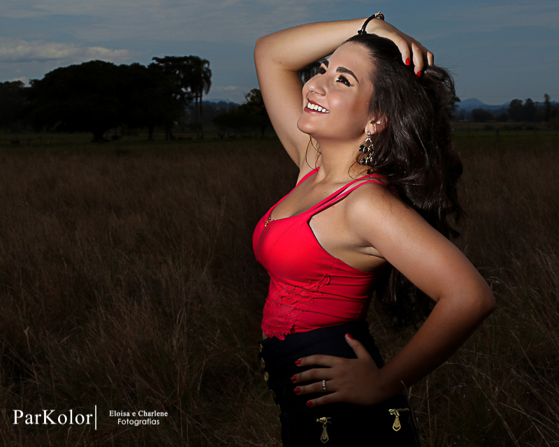 Parkolor fotografias
Gravataí, Glorinha, Santo Antônio
15 anos, ensaio externo, cavalos,  bombachas, look com short, paisagem, make, filmagem, drone, foto