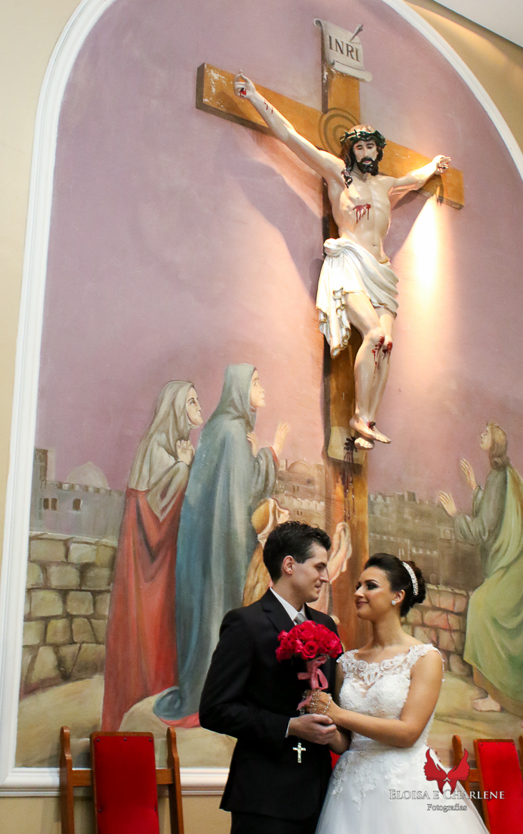 Parkolor fotografias
Gravataí, Glorinha, Santo Antônio
casamento, foto na igreja, jesus ao fundo família completa, netos, ternos, vestidos, filmagem, drone, foto