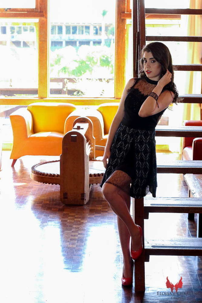 Parkolor fotografias
Gravataí, Glorinha, Santo Antônio
ensaio 15 anos, ensaio externo, vestido preto com cinza, em hotel, drone, filmagem