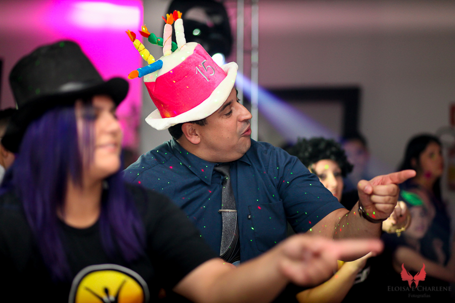 Parkolor fotografias
Gravataí, Glorinha, Santo Antônio
15 anos, foto da balada com dj animando na coreografia 