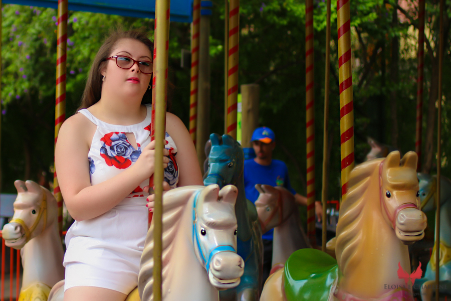 Parkolor fotografias
Gravataí, Glorinha, Santo Antônio
15 anos, ensaio no parquinho de diversão Julia no carrocel 