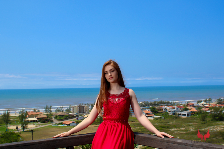 Parkolor fotografias
Gravataí, Glorinha, Santo Antônio
15 anos, debutante, paisagem natural, mar azul, vestido vermelho, make, foto, filmagem