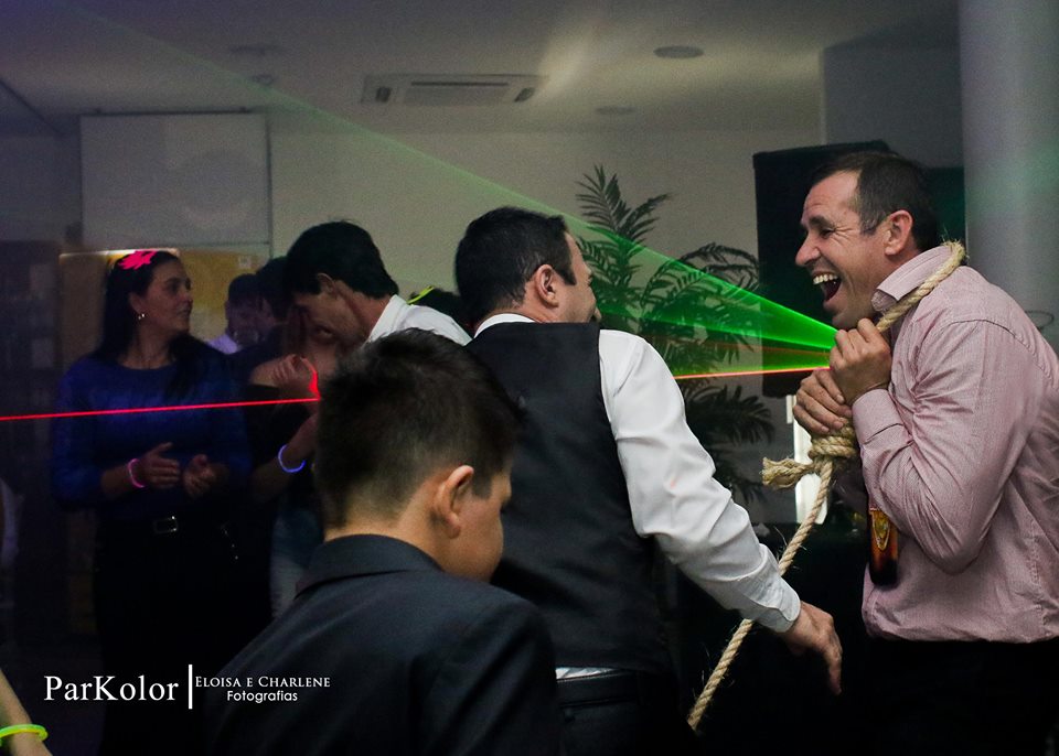 Parkolor fotografias
Gravataí, Glorinha, Santo Antônio
casamento, evento, ensaio, vestido de noiva, igreja, decoração, família, filmagem, drone, foto