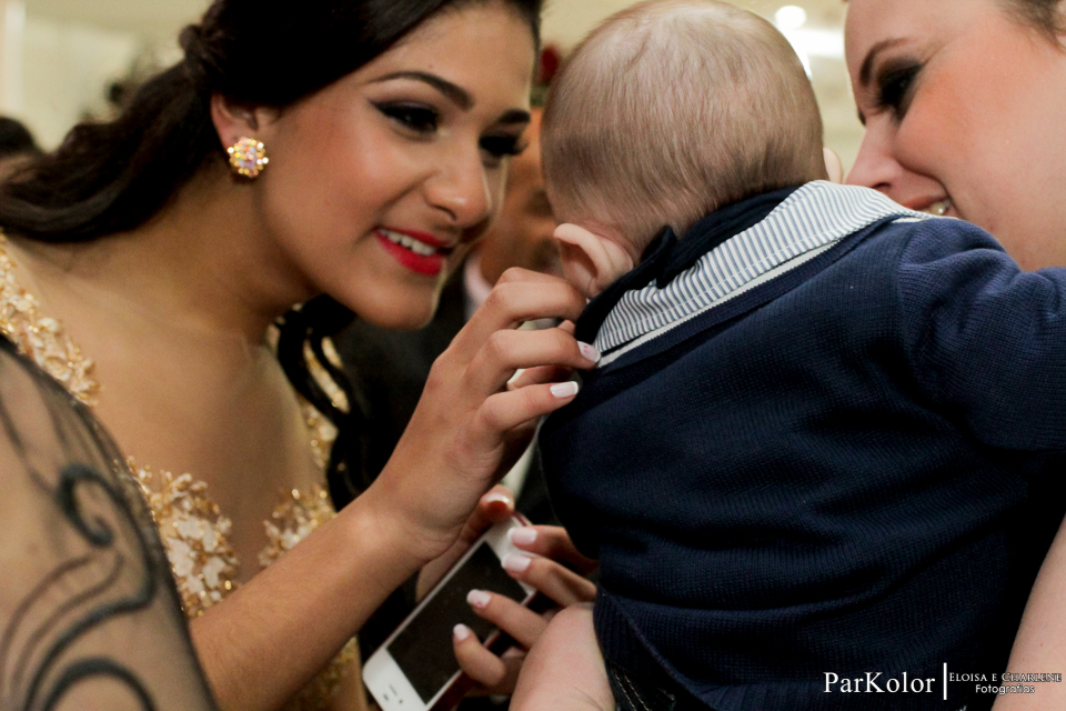 Parkolor fotografias
Gravataí, Glorinha, Santo Antônio
15 anos,festa de 15 anos, decoração,
vestidos dourado rodado, família, padrinhos, madrinha, homenagem, amigas ternos, vestidos, filmagem, drone, foto