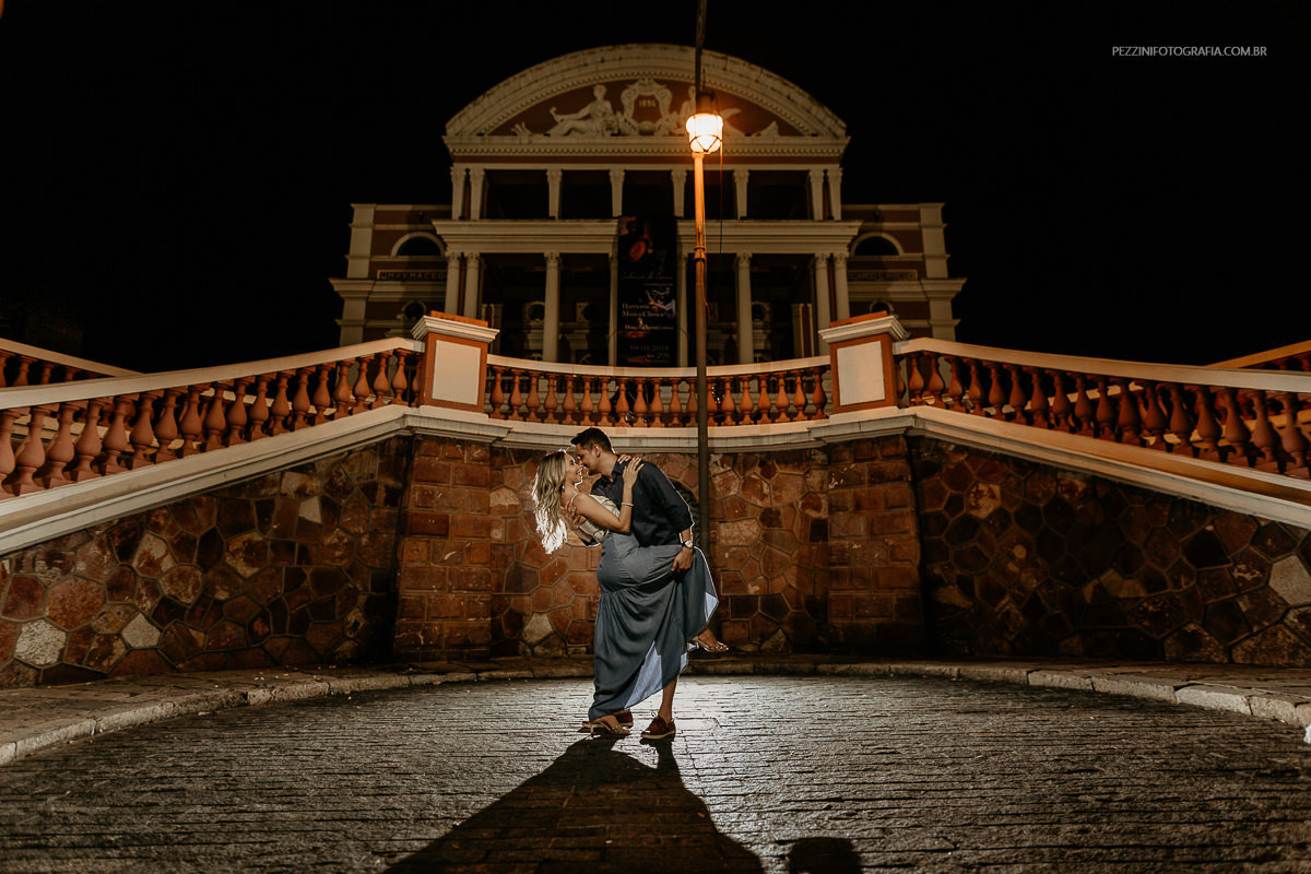 Ensaio pré casamento na ponta negra e no centro histórico em Manaus, fotografo de casamento em manaus, fotografia de casamento, pezzini fotografia,pezzinifotografia, fotógrafo, casamento de dia manaus, fotos espontâneas, foto para casamento, noivado
