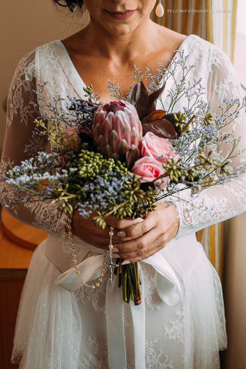 Fotografo de casamento manaus, Pre Wedding Manaus, Casamento Manaus, Casamento manaus, igreja Nossa senhora da Amazônia, silva e Andre, flat tropical executive, dia da noiva, maki off, pezzinifotografia, dia de noiva, noiva arrumando, fotografo manaus