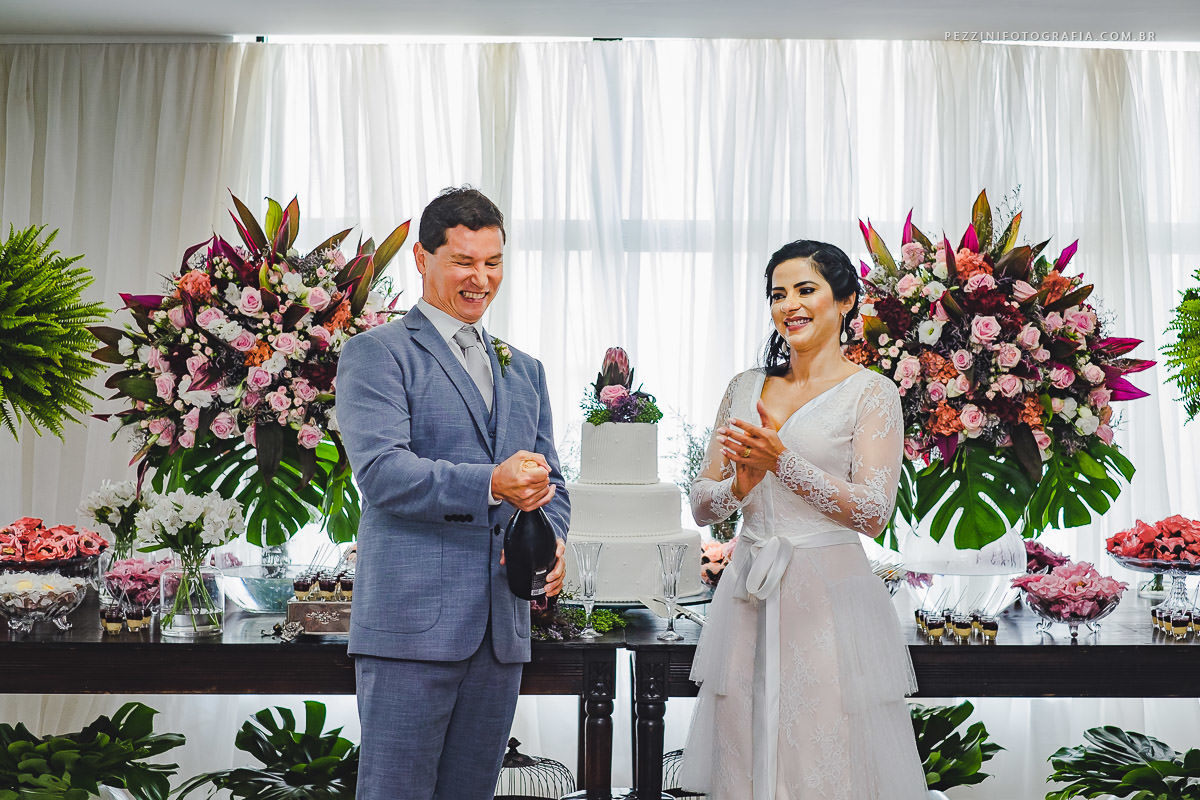 Fotografo de casamento manaus, Pre Wedding Manaus, Casamento Manaus, flat tropical, igreja Nossa senhora da Amazônia, dia da noiva, maki off, pezzinifotografia, entrada casamento, fotografia de casamento manaus, pezzinifotografia, andre e silvia, rústico
