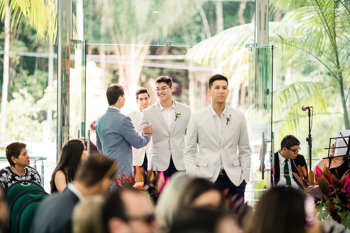 Fotografo de casamento manaus, Pre Wedding Manaus, Casamento Manaus, flat tropical, igreja Nossa senhora da Amazônia, dia da noiva, maki off, pezzinifotografia, entrada casamento, fotografia de casamento manaus, pezzinifotografia, andre e silvia, rústico