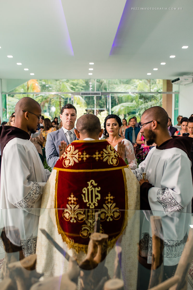 Fotografo de casamento manaus, Pre Wedding Manaus, Casamento Manaus, flat tropical, igreja Nossa senhora da Amazônia, dia da noiva, maki off, pezzinifotografia, entrada casamento, fotografia de casamento manaus, pezzinifotografia, andre e silvia, rústico
