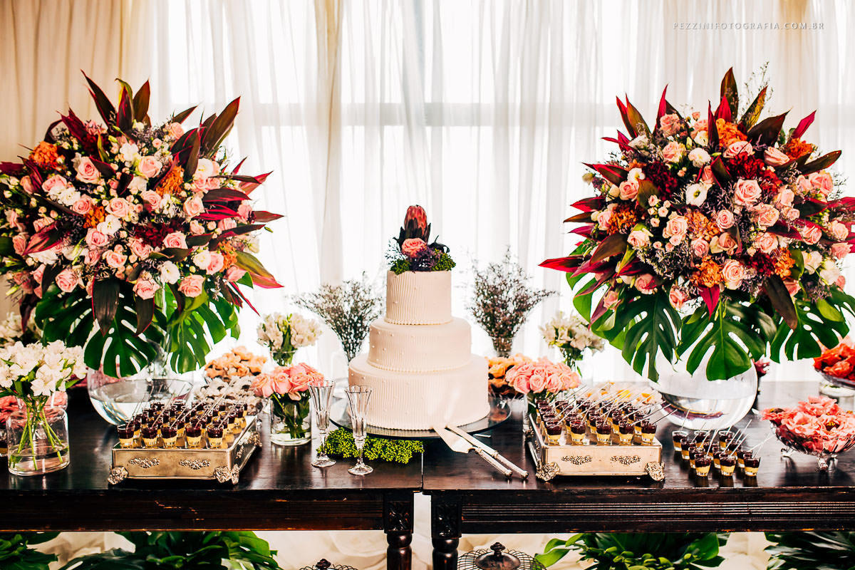 Fotografo de casamento manaus, Pre Wedding Manaus, Casamento Manaus, flat tropical, igreja Nossa senhora da Amazônia, dia da noiva, maki off, pezzinifotografia, entrada casamento, fotografia de casamento manaus, pezzinifotografia, andre e silvia, rústico