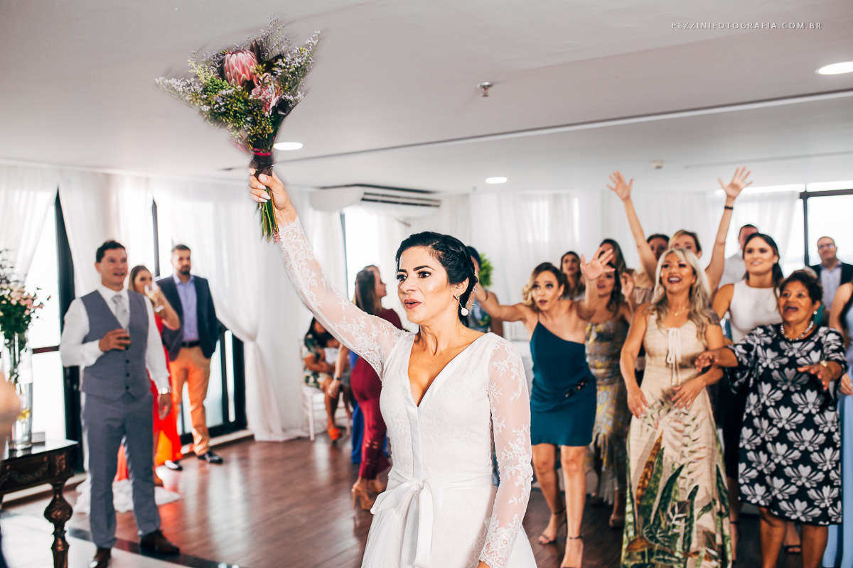 Fotografo de casamento manaus, Pre Wedding Manaus, Casamento Manaus, flat tropical, igreja Nossa senhora da Amazônia, dia da noiva, maki off, pezzinifotografia, entrada casamento, fotografia de casamento manaus, pezzinifotografia, andre e silvia, rústico