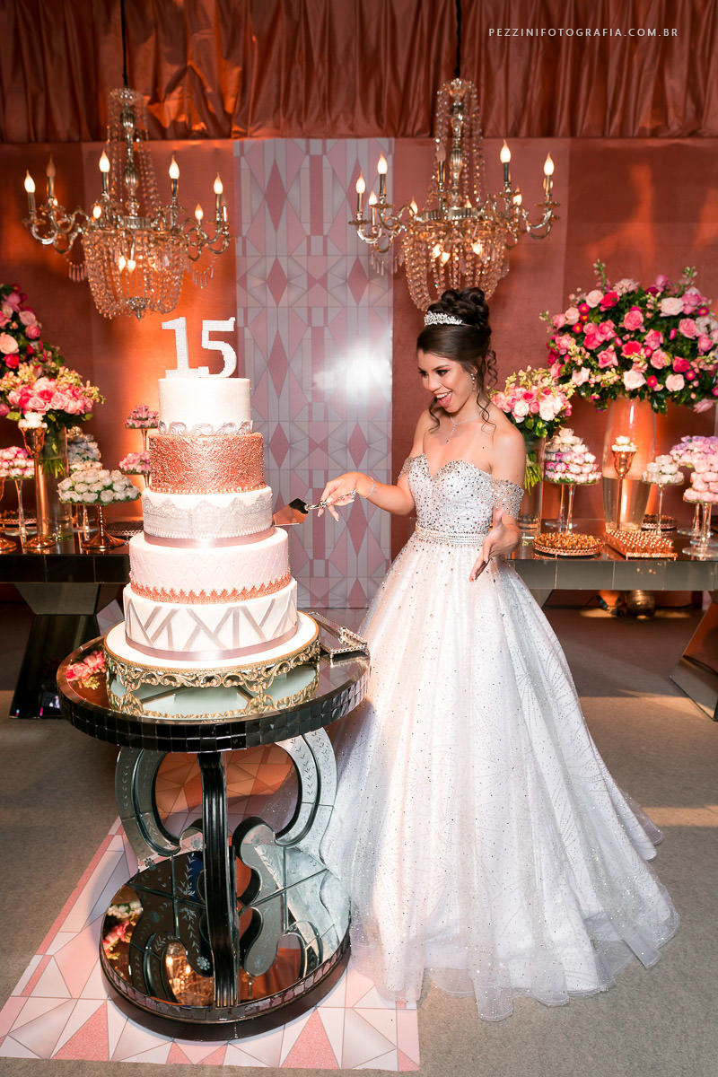debutante, festa de 15 anos, making of debutante, mãe da debutante, pai da debutante, rêves cerimonial, Diamond Convention Center, manaus, amazonas, fotografo manaus, fotografa manaus, fotografia manaus, festa de 15 anos em manaus, Espaço Le Lieu, festa
