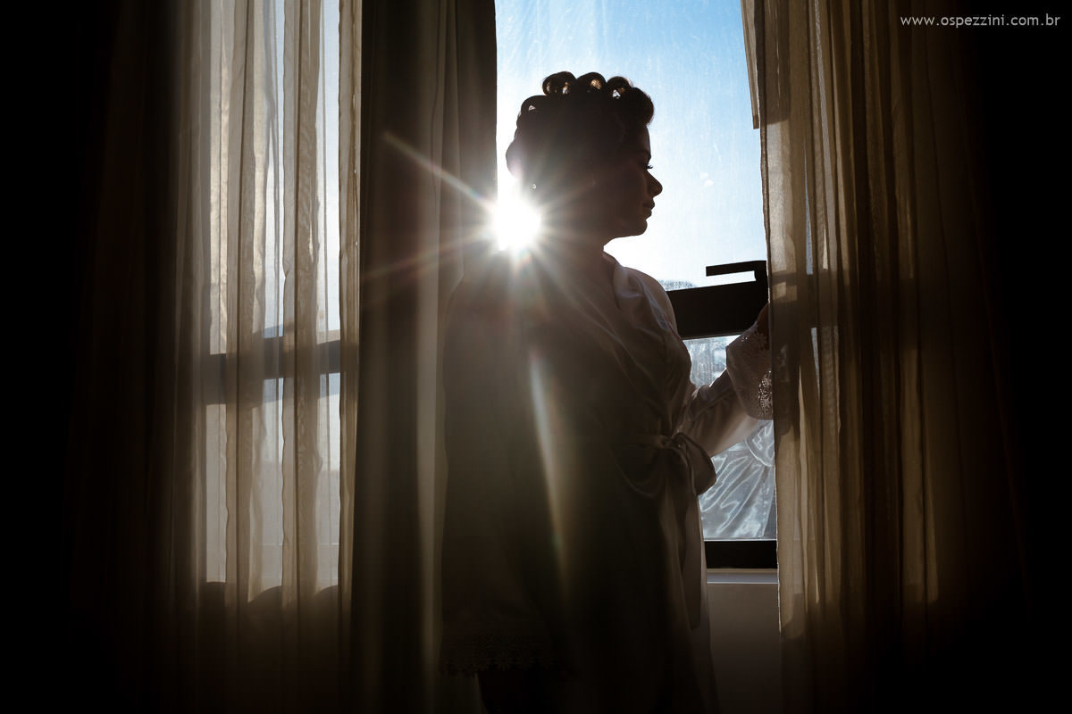 Casal se divertindo, foto pb, sorriso, abraços, casamento geferson e taynna, pezzini fotografia, dia da noiva, casamento de dia, casamento em manaus, ensaio fotográfico, casamento judaico, casamento jevian casa e festa, manaus, viagem, aventura, ospezzini