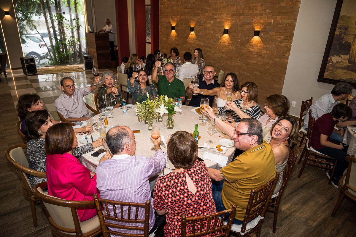 Fotos de Aniversário em Recife | Sr. Lucian | @silvanacamelofotografia, © Silvana Camelo Fotografia, 80 Anos, Aniversário, Aniversário em Recife, Boa Viagem, Brasil, Comemoração, Confraternização, Festa em Recife, Fotógrafa, Fotógrafa em Recife, Fotógrafo