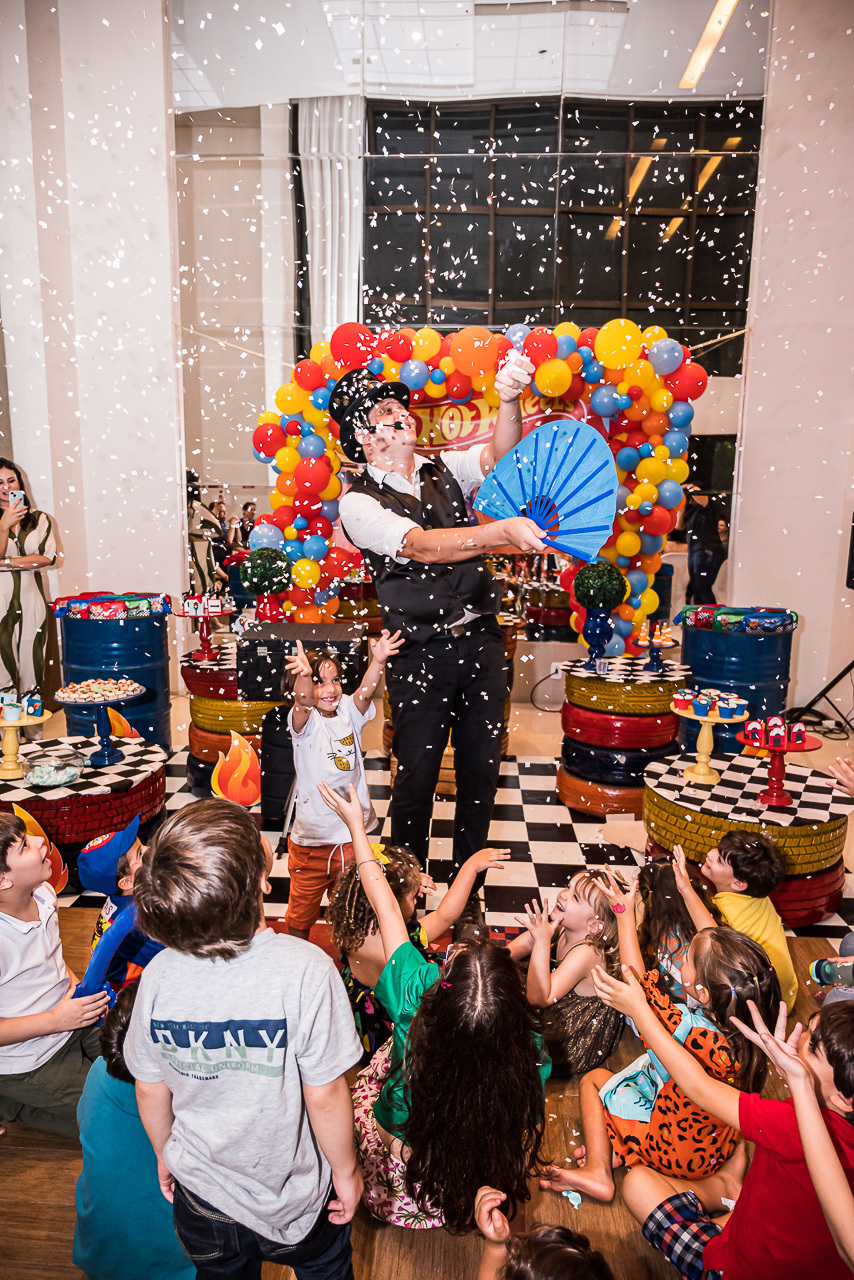 Fotos do Aniversário em Recife | Lucas |
@silvanacamelofotografia 
© Silvana Camelo Fotografia 
4 Anos 
Aniversário 
Aniversário em Recife 
Aniversário Hot Wheels 
Boa Viagem 
Brasil 
Festa em Recife 
Fotógrafa 
Fotógrafa em Recife 
Fotógrafo 
Lucas