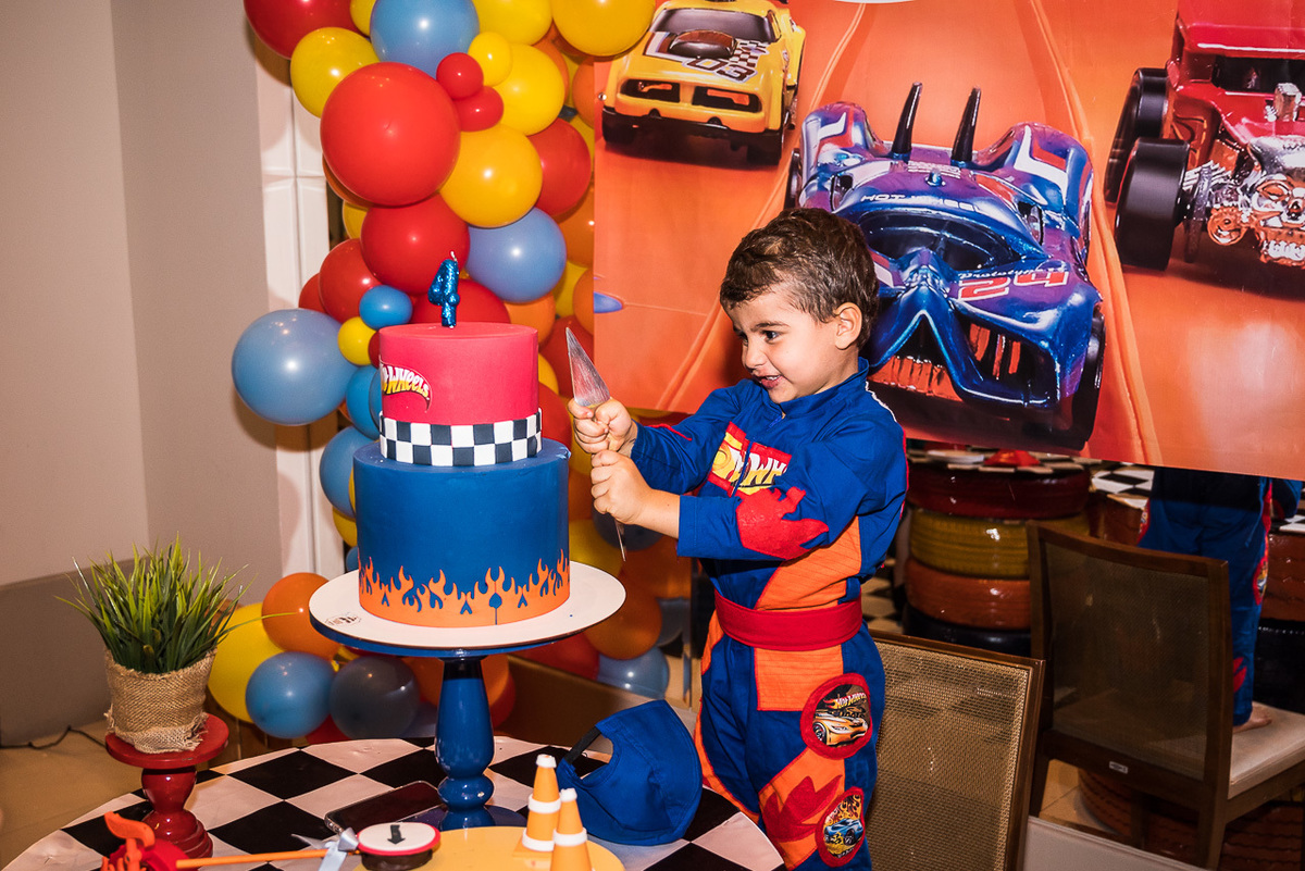 Fotos do Aniversário em Recife | Lucas |
@silvanacamelofotografia 
© Silvana Camelo Fotografia 
4 Anos 
Aniversário 
Aniversário em Recife 
Aniversário Hot Wheels 
Boa Viagem 
Brasil 
Festa em Recife 
Fotógrafa 
Fotógrafa em Recife 
Fotógrafo 
Lucas