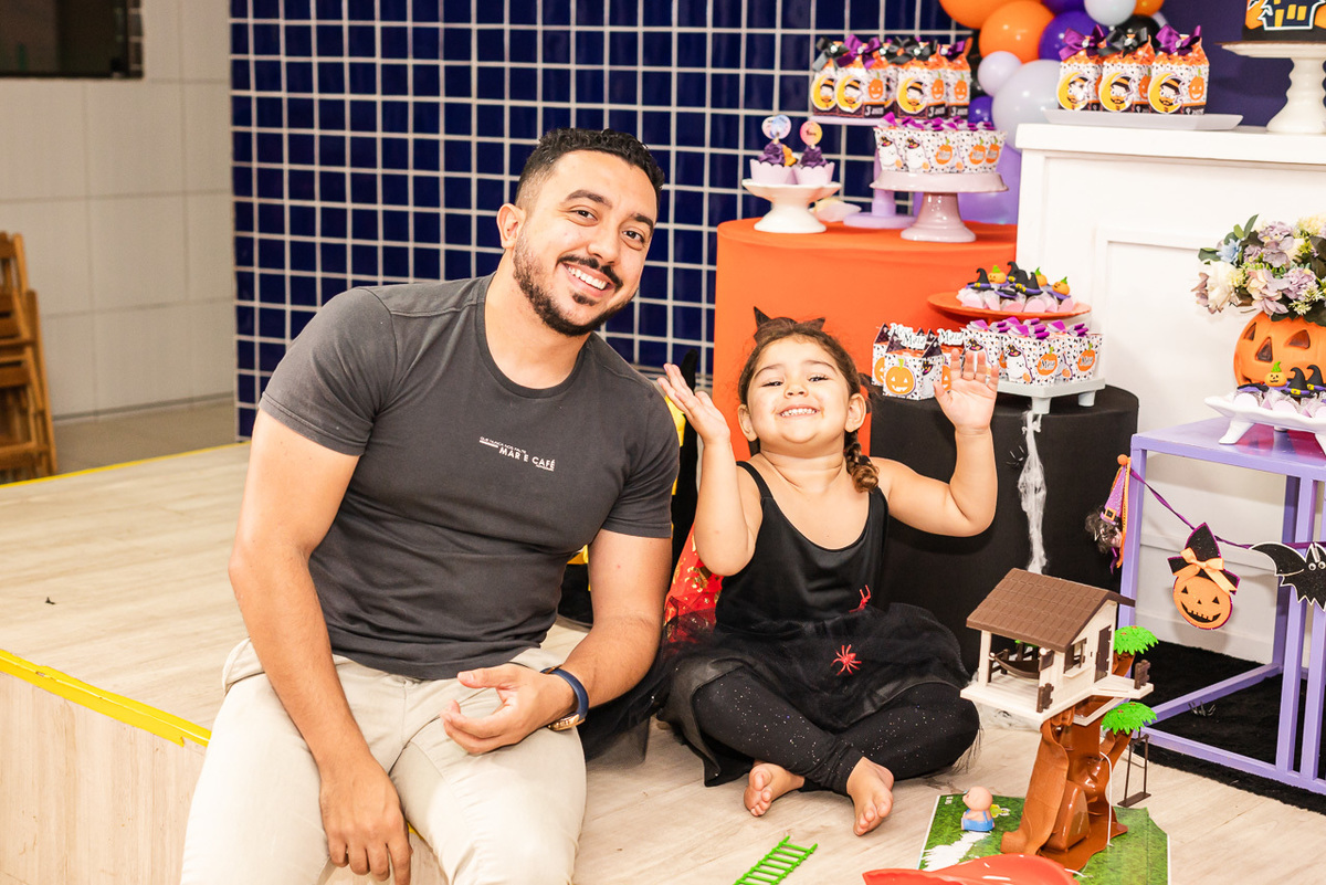 Fotos de Aniversário em Recife | Maya |
@silvanacamelofotografia, 
© Silvana Camelo Fotografia, 
3 Anos, 
2023, 
Aniversário, 
Aniversário Infantil, 
Brasil, 
Bruxinha, 
Comemoração, 
Família, 
Festa,  
Fotógrafa em Recife, 
Fotógrafa Infantil,
Maia,
