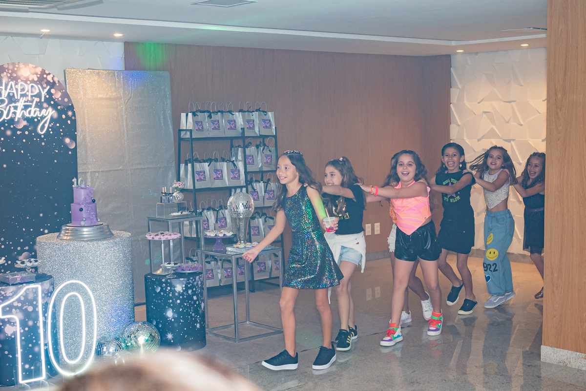 Fotos de Aniversário em Recife | Nicole |
@silvanacamelofotografia,
© Silvana Camelo Fotografia,
10 Anos,
2023,
Aniversário,
Balada Recife,
Brasil,
Colégio Damas,
Comemoração,
Festa,
Fotógrafa,
Fotógrafa em Recife,
Fotógrafo,
Fotógrafo em Recife,
Graças