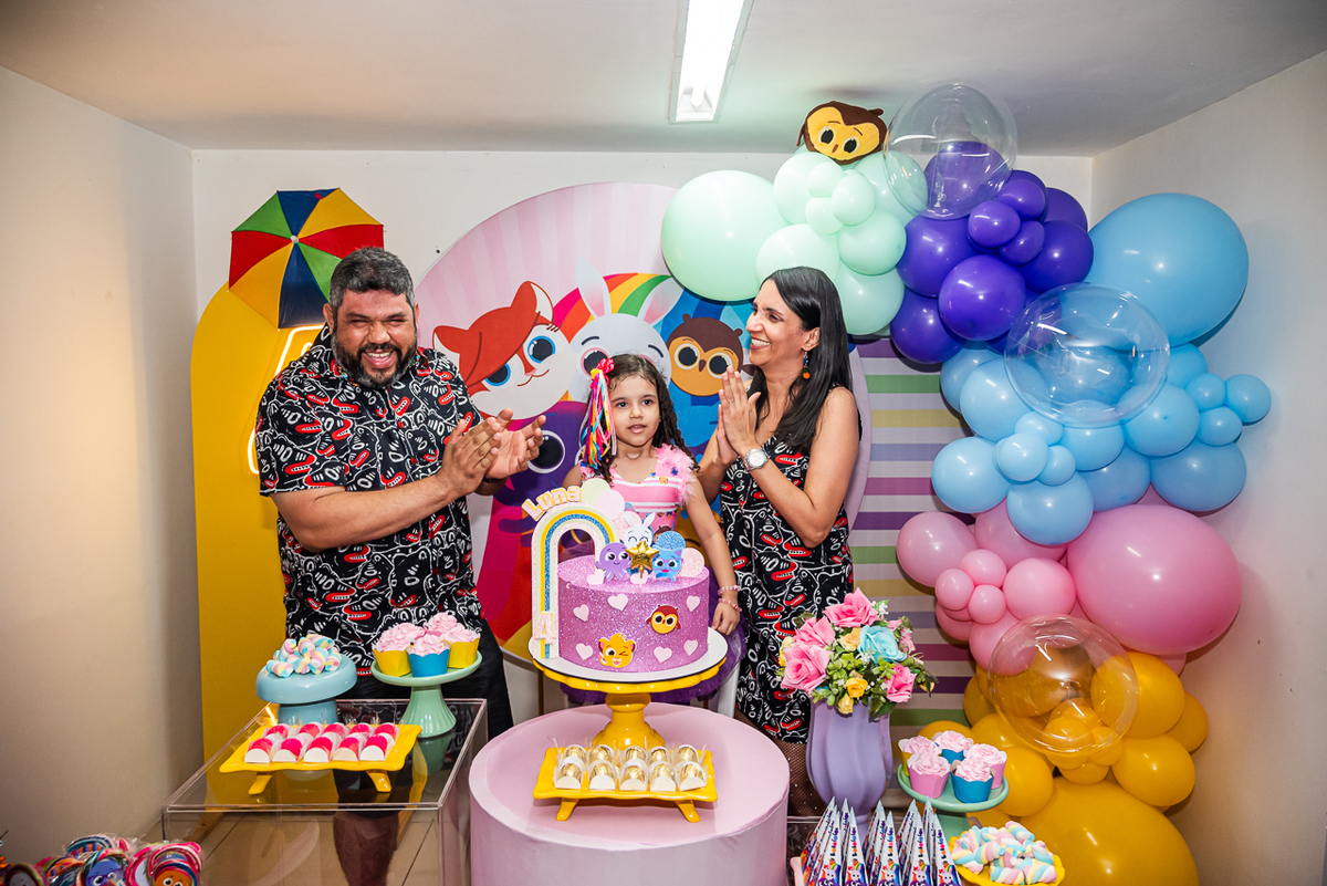 Fotos de Aniversário em Recife | Luna |
@silvanacamelofotografia,
© Silvana Camelo Fotografia,
2024,
Aniversário,
Bolofofos,
Brasil,
Carnaval,
Comemoração,
Família,
Festa de Aniversário,
Fotógrafa em Recife,
Fotografia festa infantil Recife,
Salão