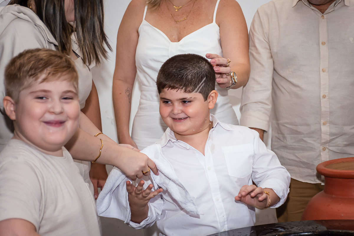 Batizado em Recife | Miguel |
@silvanacamelofotografia,
©Silvana Camelo Fotografia,
2024,
Arquidiocese de Olinda e Recife,
Batizado,
Brasil, 
Família,
Fotógrafo,
Fotógrafo em Recife,
Miguel,Paróquia Nª Senhora de Fátima Mangabeira,
Recife,
Terraço Gouter