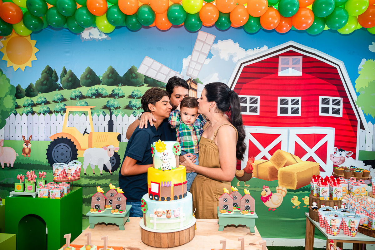 Fotos de Aniversário em Recife | Lucas |
@silvanacamelofotografia,
© Silvana Camelo Fotografia,
2025,
Aniversário Infantil,
Boa Viagem,
Brasil,
Comemoração,
Família,
Fazendinha,
Fotógrafa,
Fotógrafo,
Fotógrafo em Recife,
Lucas,
Mundo Jatão Buffet,
Recife