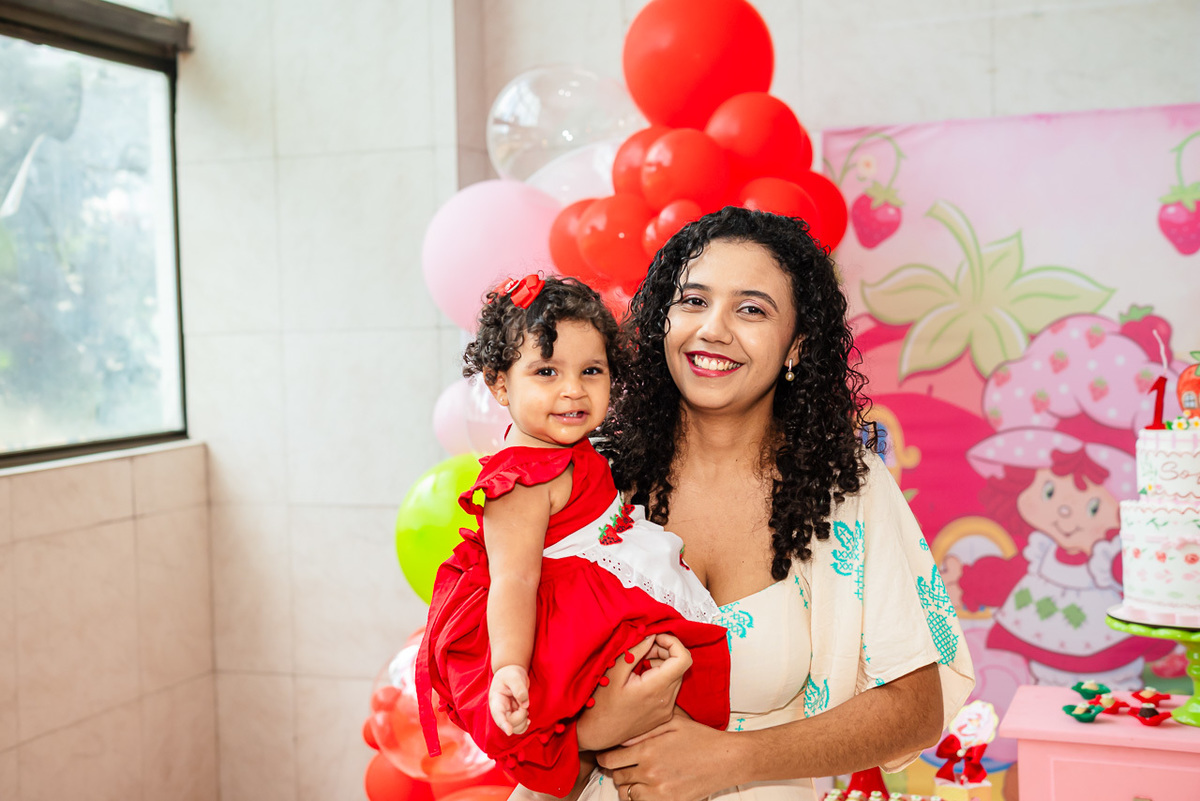 Fotos de Aniversário em Recife | Sofia |
@silvanacamelofotografia,
© Silvana Camelo Fotografia,
1 Ano,
2025,
Aniversário Infantil,
Brasil,
Comemoração,
Família,
Festa da Moranguinho,
Fotógrafo,
Fotógrafo em Recife,
Madalena,
Recife,
Salão de Festas,