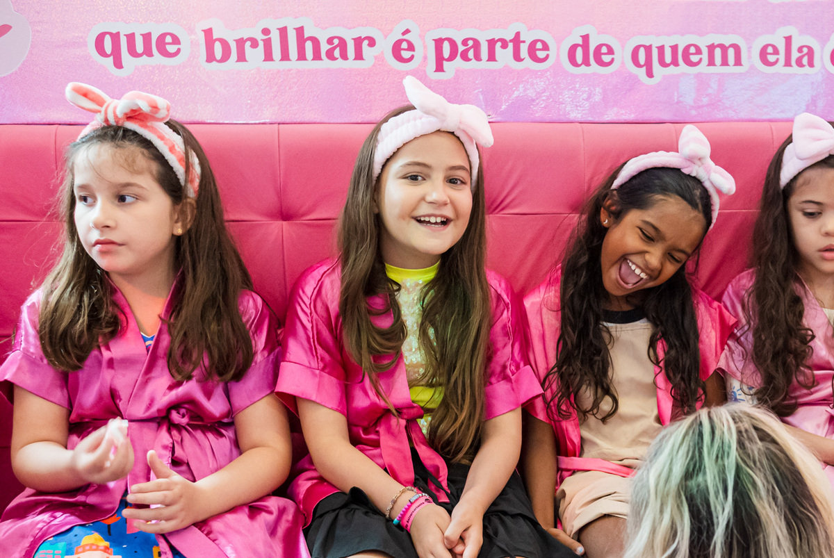 Fotos de Aniversário em Recife | Sofia |
@silvanacamelofotografia,
© Silvana Camelo Fotografia,
2025,
Alameda Futuro Shop,
Aniversário Infantil,
Brasil,
Comemoração,
Família,
Festa,
Fotógrafo,
Fotógrafo em Recife,
Mundinho Vip,
Graças,
Spa Infantil
Recife