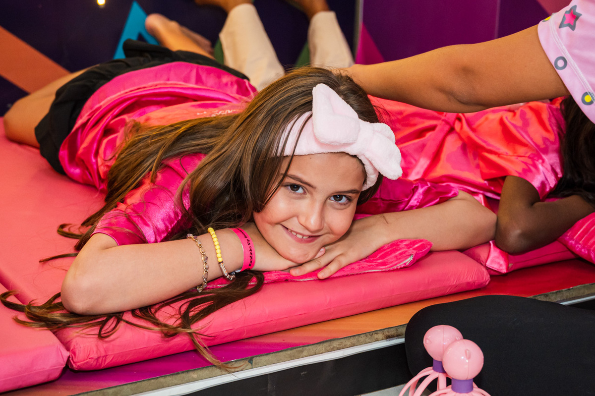 Fotos de Aniversário em Recife | Sofia |
@silvanacamelofotografia,
© Silvana Camelo Fotografia,
2025,
Alameda Futuro Shop,
Aniversário Infantil,
Brasil,
Comemoração,
Família,
Festa,
Fotógrafo,
Fotógrafo em Recife,
Mundinho Vip,
Graças,
Spa Infantil
Recife