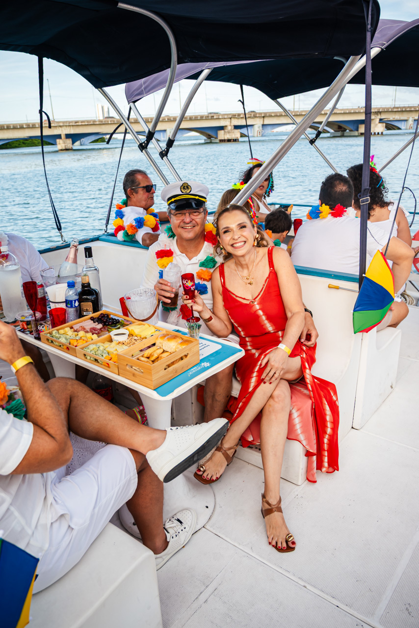 Fotos de Aniversário em Recife | Kátia |
@silvanacamelofotografia,
© Silvana Camelo Fotografia,
60 Anos,
2026,
Amigos,
Aniversário,
Brasil,
Catamaran Tours,
Comemoração,
Confraternização,
Família,
Felicidade,
Fotógrafo em Recife,
Kátia,
Passeio Catamaran,