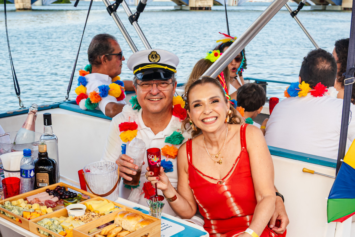 Fotos de Aniversário em Recife | Kátia |
@silvanacamelofotografia,
© Silvana Camelo Fotografia,
60 Anos,
2026,
Amigos,
Aniversário,
Brasil,
Catamaran Tours,
Comemoração,
Confraternização,
Família,
Felicidade,
Fotógrafo em Recife,
Kátia,
Passeio Catamaran,