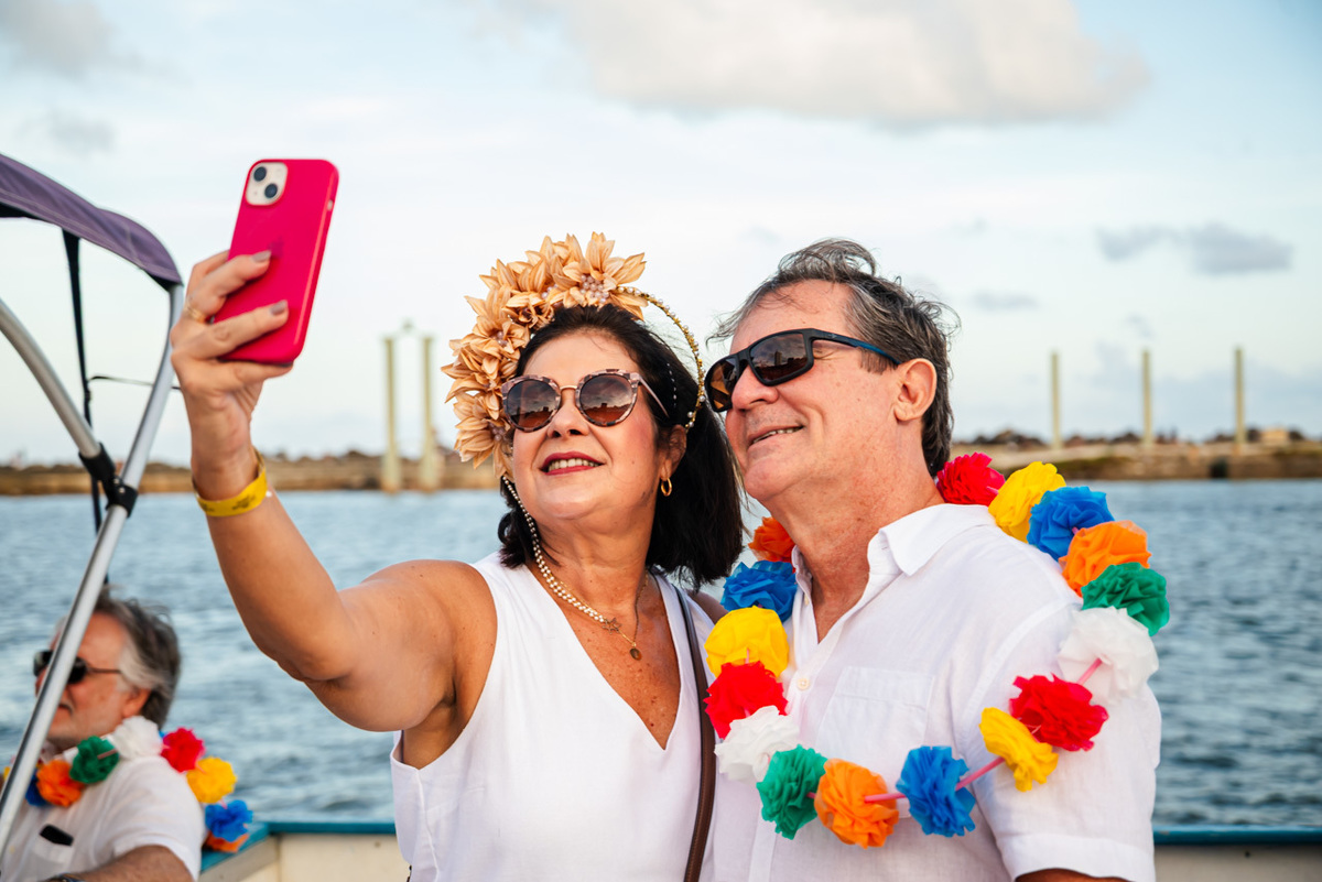Fotos de Aniversário em Recife | Kátia |
@silvanacamelofotografia,
© Silvana Camelo Fotografia,
60 Anos,
2026,
Amigos,
Aniversário,
Brasil,
Catamaran Tours,
Comemoração,
Confraternização,
Família,
Felicidade,
Fotógrafo em Recife,
Kátia,
Passeio Catamaran,