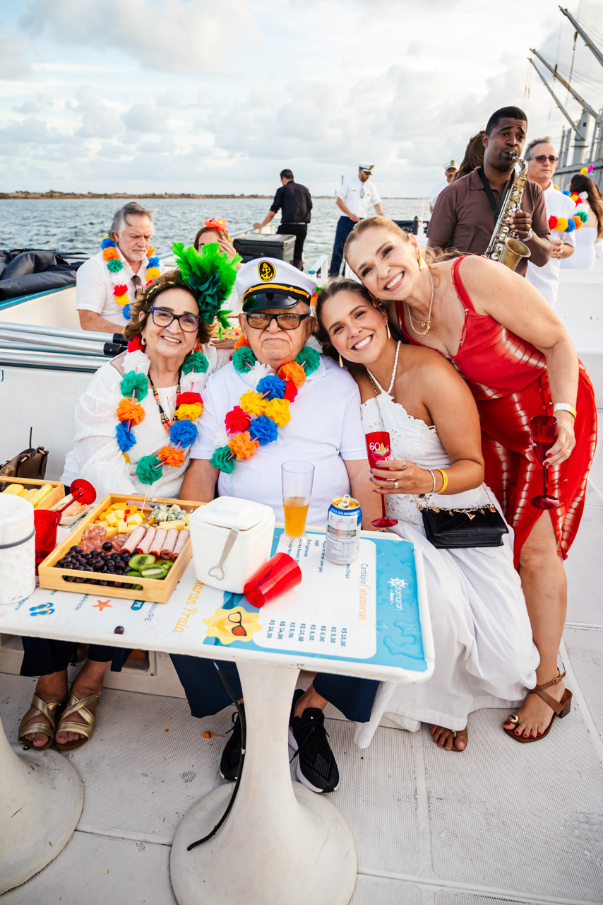 Fotos de Aniversário em Recife | Kátia |
@silvanacamelofotografia,
© Silvana Camelo Fotografia,
60 Anos,
2026,
Amigos,
Aniversário,
Brasil,
Catamaran Tours,
Comemoração,
Confraternização,
Família,
Felicidade,
Fotógrafo em Recife,
Kátia,
Passeio Catamaran,