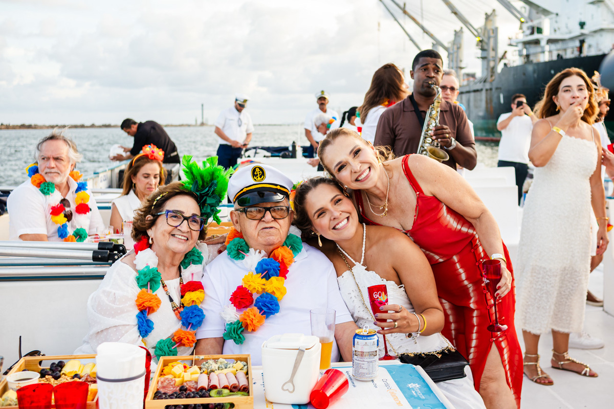 Fotos de Aniversário em Recife | Kátia |
@silvanacamelofotografia,
© Silvana Camelo Fotografia,
60 Anos,
2026,
Amigos,
Aniversário,
Brasil,
Catamaran Tours,
Comemoração,
Confraternização,
Família,
Felicidade,
Fotógrafo em Recife,
Kátia,
Passeio Catamaran,