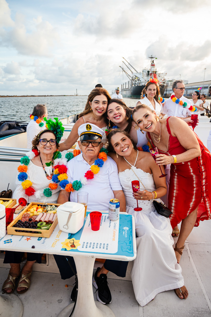 Fotos de Aniversário em Recife | Kátia |
@silvanacamelofotografia,
© Silvana Camelo Fotografia,
60 Anos,
2026,
Amigos,
Aniversário,
Brasil,
Catamaran Tours,
Comemoração,
Confraternização,
Família,
Felicidade,
Fotógrafo em Recife,
Kátia,
Passeio Catamaran,