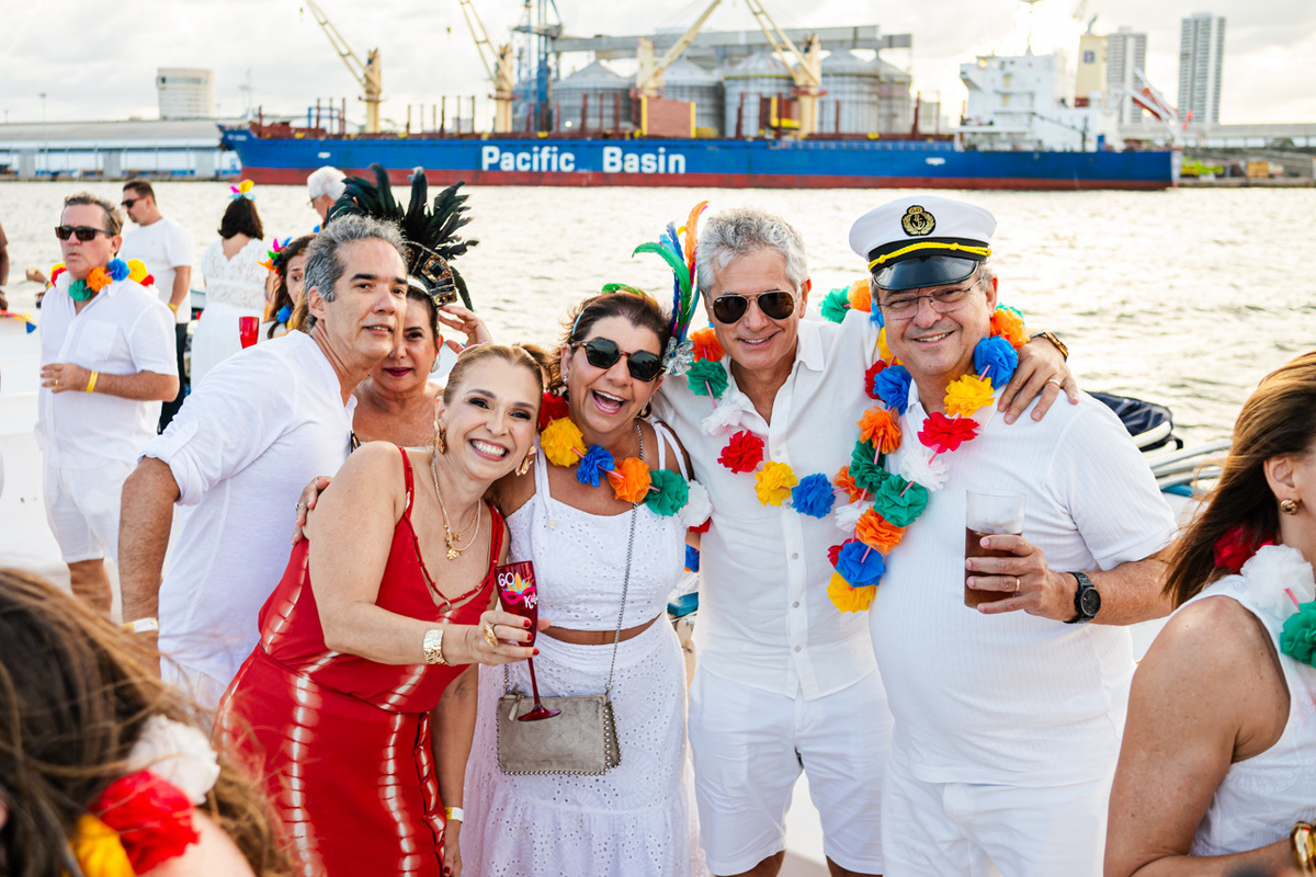 Fotos de Aniversário em Recife | Kátia |
@silvanacamelofotografia,
© Silvana Camelo Fotografia,
60 Anos,
2026,
Amigos,
Aniversário,
Brasil,
Catamaran Tours,
Comemoração,
Confraternização,
Família,
Felicidade,
Fotógrafo em Recife,
Kátia,
Passeio Catamaran,