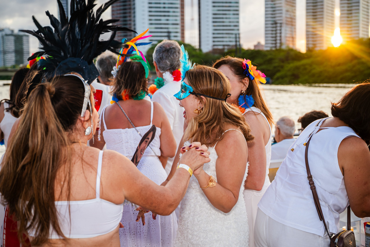 Fotos de Aniversário em Recife | Kátia |
@silvanacamelofotografia,
© Silvana Camelo Fotografia,
60 Anos,
2026,
Amigos,
Aniversário,
Brasil,
Catamaran Tours,
Comemoração,
Confraternização,
Família,
Felicidade,
Fotógrafo em Recife,
Kátia,
Passeio Catamaran,