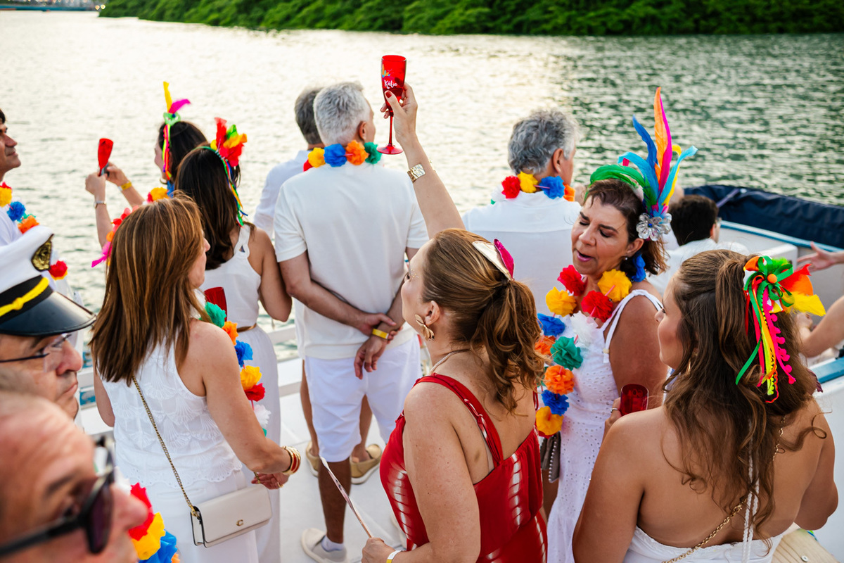 Fotos de Aniversário em Recife | Kátia |
@silvanacamelofotografia,
© Silvana Camelo Fotografia,
60 Anos,
2026,
Amigos,
Aniversário,
Brasil,
Catamaran Tours,
Comemoração,
Confraternização,
Família,
Felicidade,
Fotógrafo em Recife,
Kátia,
Passeio Catamaran,